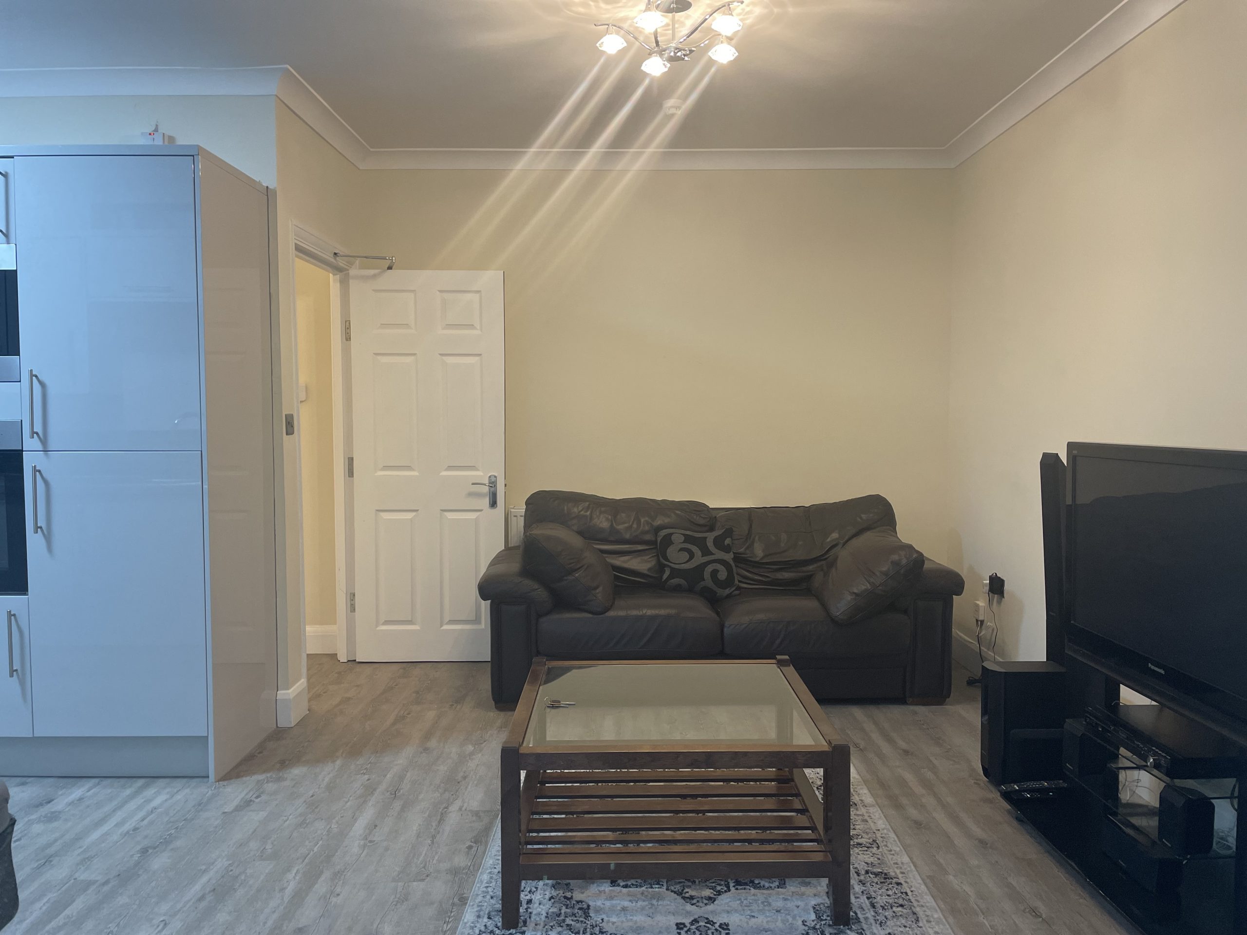 4 Bedroom House to Rent in Woodford